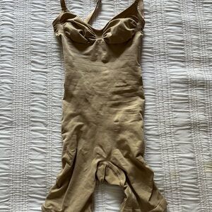 SKIMS Tan Shapewear Bodysuit Intimates
